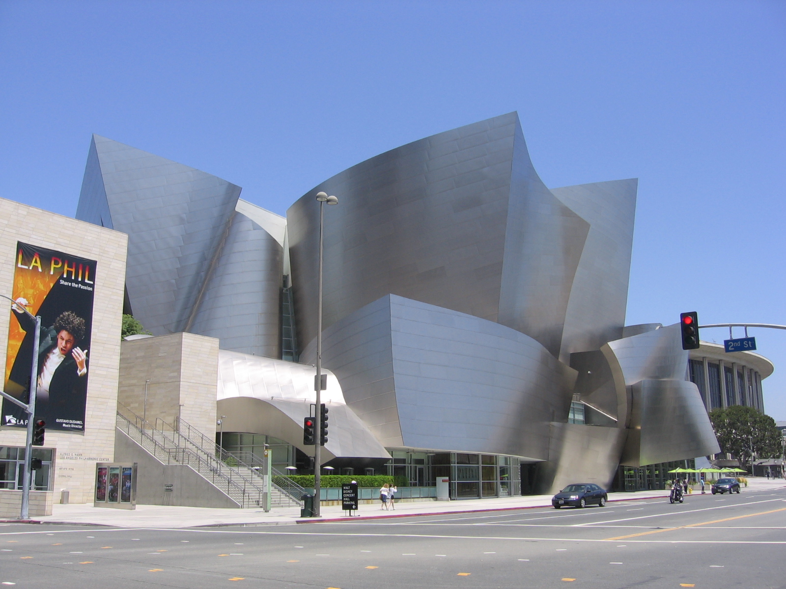 Los Angeles – Walt Disney Concert Hall (audio tours) | It's A Magical World Old Buddy